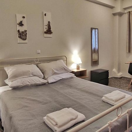 Garnet 1 Apartman Kalamáta Kültér fotó