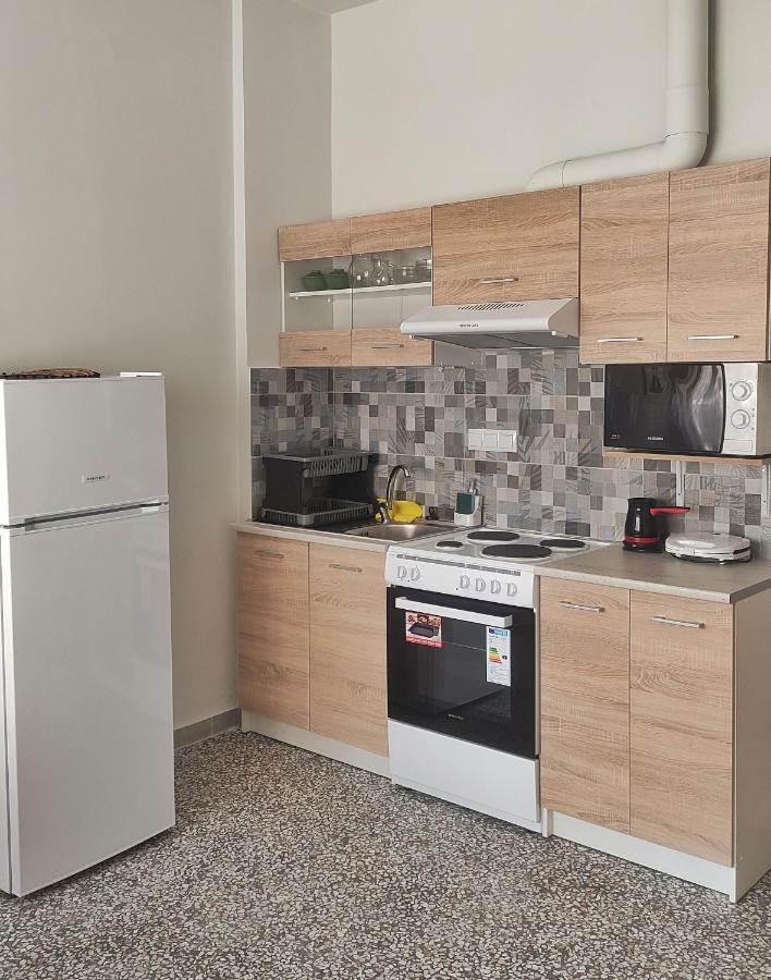 Garnet 1 Apartman Kalamáta Kültér fotó